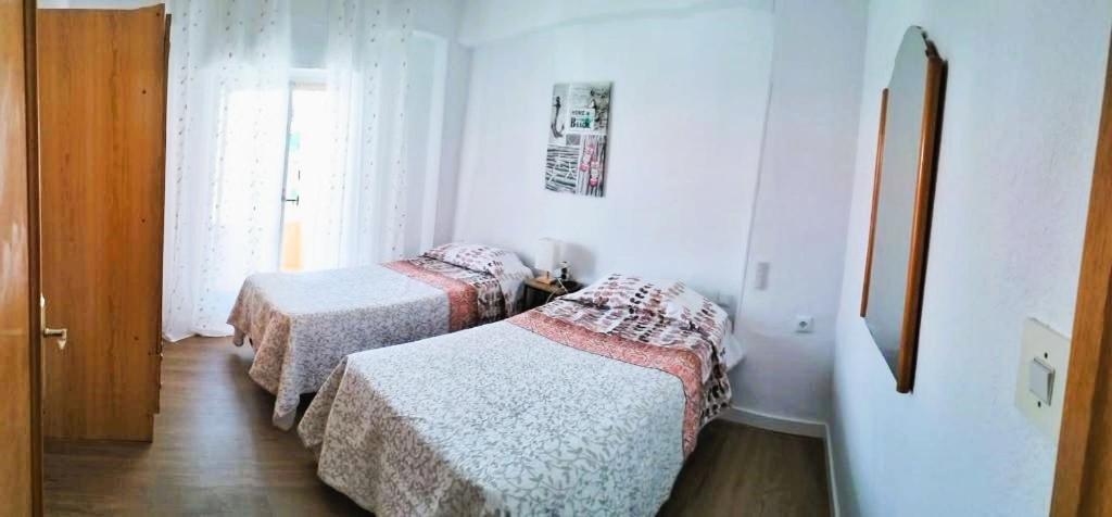 Ricardo Hostal Apartamento 3 Habitaciones Alicante Eksteriør bilde
