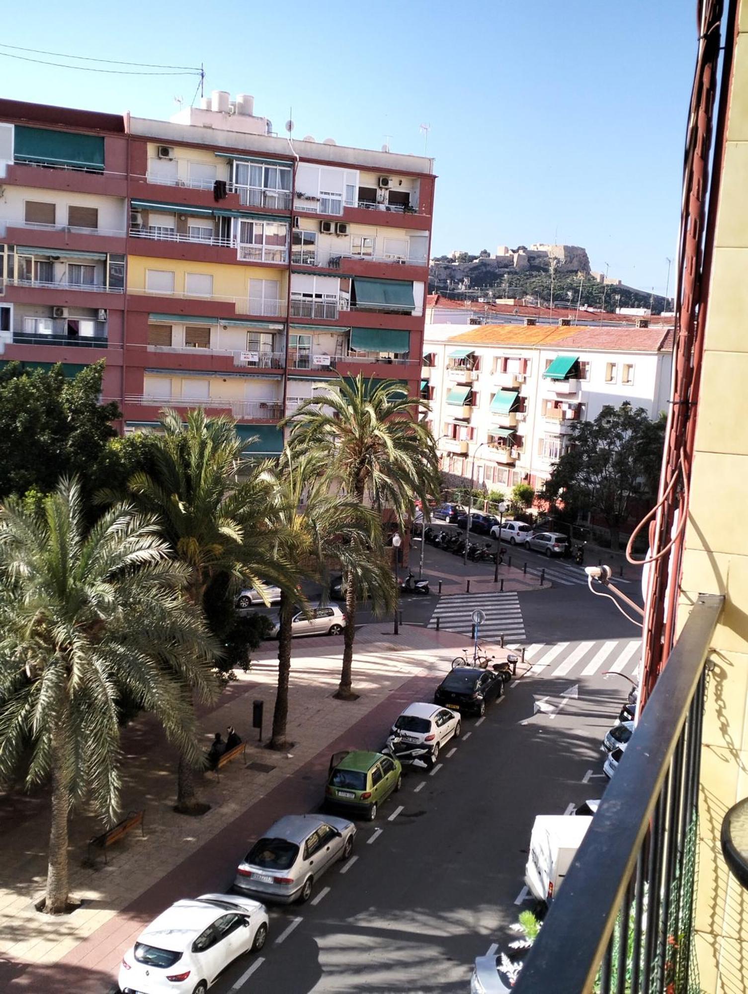 Ricardo Hostal Apartamento 3 Habitaciones Alicante Eksteriør bilde