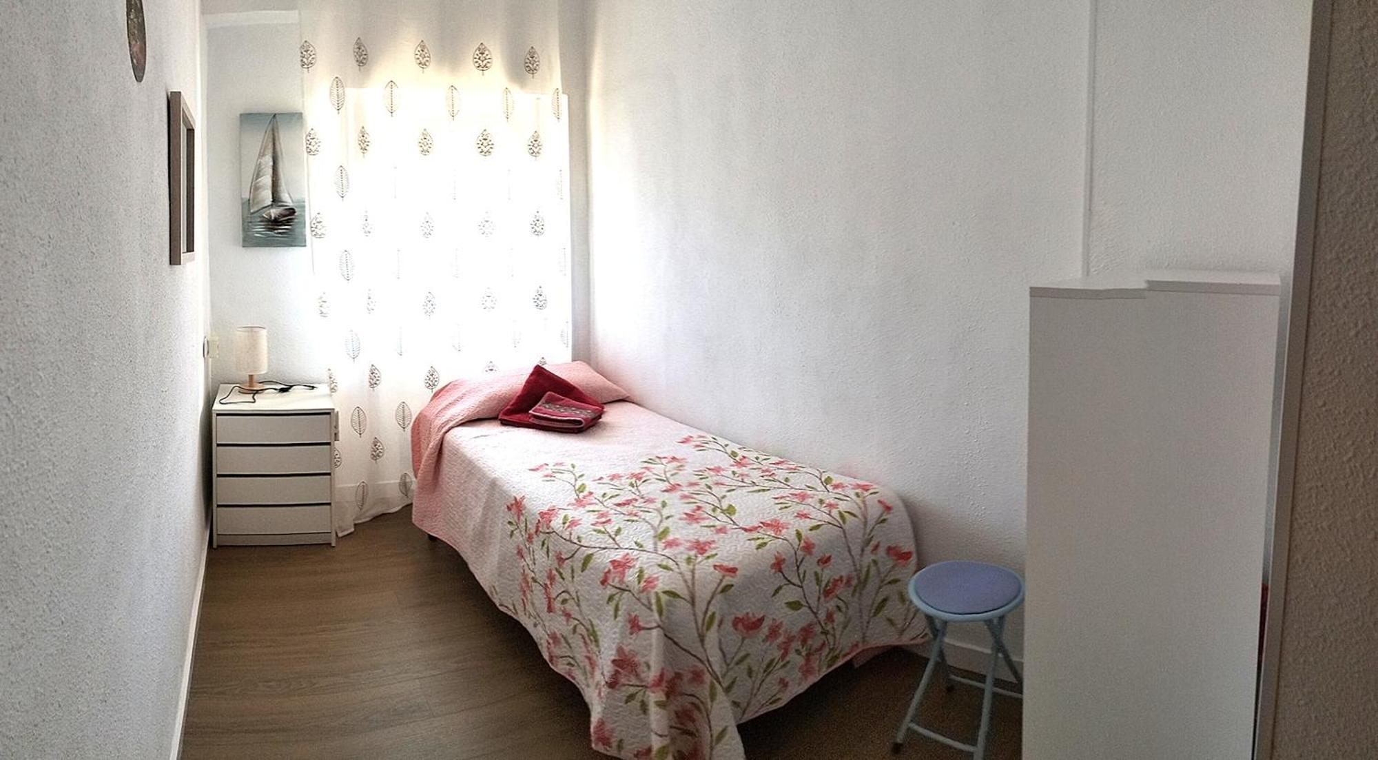 Ricardo Hostal Apartamento 3 Habitaciones Alicante Eksteriør bilde